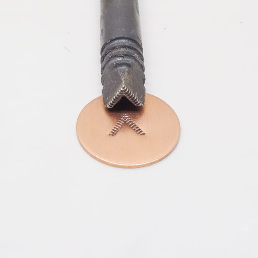 Ridged Chevron Single Stamp 838