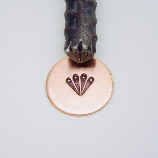 Fan with Dots Single Stamp 838