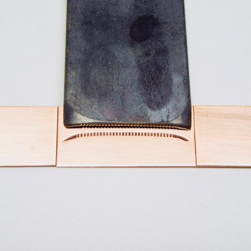 Serrated Curved Line Border Stamp 72