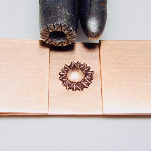 Round Snowflake Design Bumpout Stamp 1812