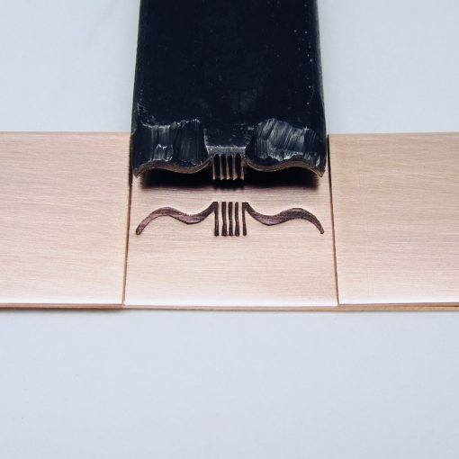 Traditional Design Middle Straight Line Border Stamp 171