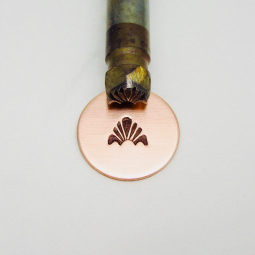 Bloom Ray Shell Design Single Stamp 2516