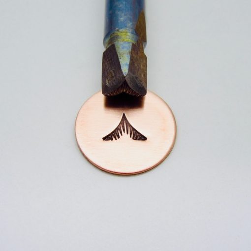 Curved Triangle Spiked Inside Single Stamp 8516