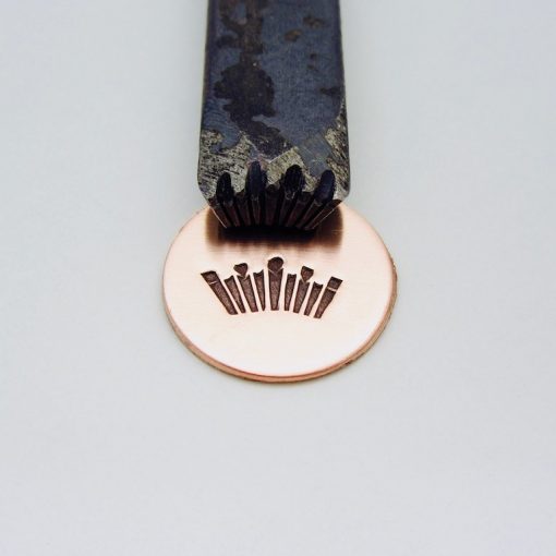 Large Crown Design Single Stamp 612