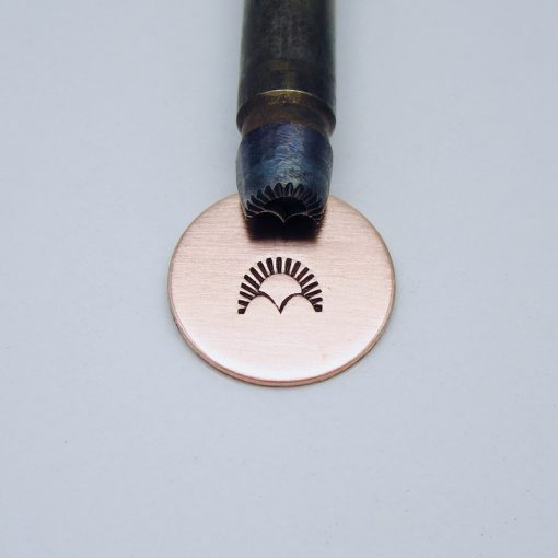 Sun Ray Curved Fan Design Single Stamp 2516