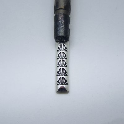 6 Flat Ray Shell Design Half Round Wire Stamp 1614