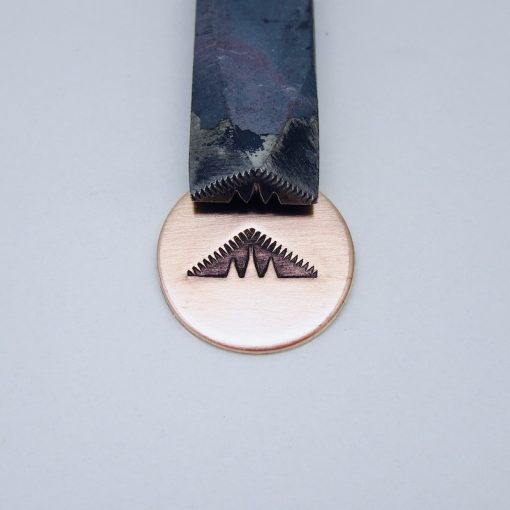 Ridged Mountain/Triangle Design Border Stamp 812