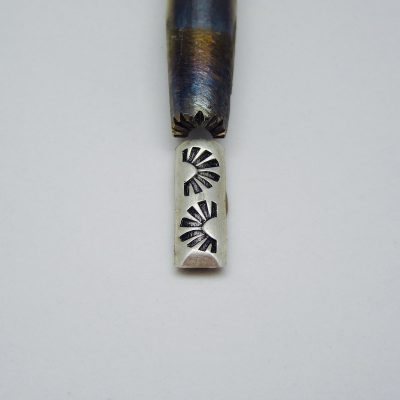 Sun Ray Shell 8 Line Design Half Round Wire Single Stamp 1614