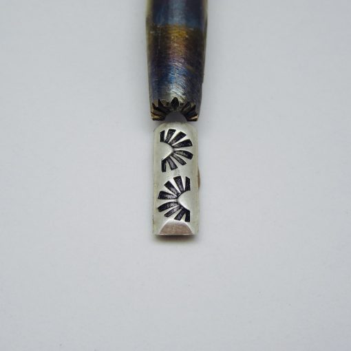 Sun Ray Shell 8 Line Design Half Round Wire Single Stamp 1614