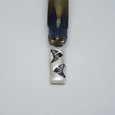 Triangle Diamond Top with Curved Bottom Half Round Wire Single Stamp 16316