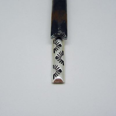 Triangle with Top Diamond Ray Design Half Round Wire Stamp 1638