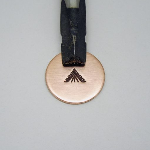 Triangle Ridged with Plain Triangle Lines Single Stamp 8516